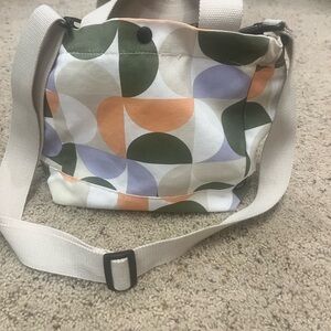 Van’s Geometric Patterned Canvas Shoulder Bag / Crossbody / Tote
